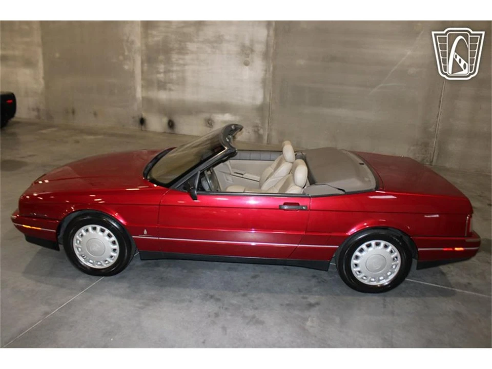 1993 Cadillac Allante - Image 10 of 31