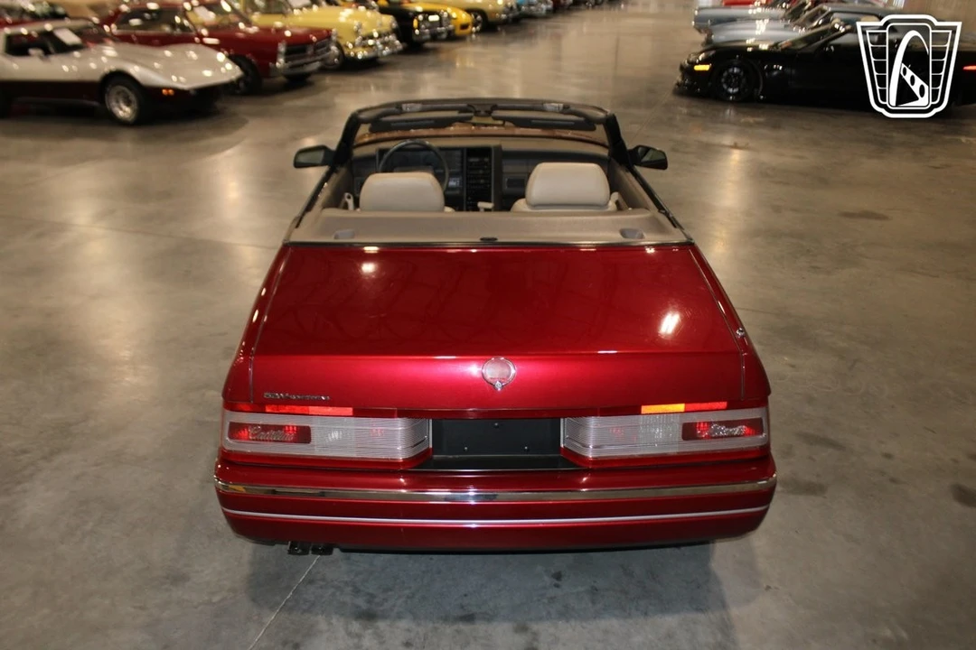 1993 Cadillac Allante - Image 14 of 21