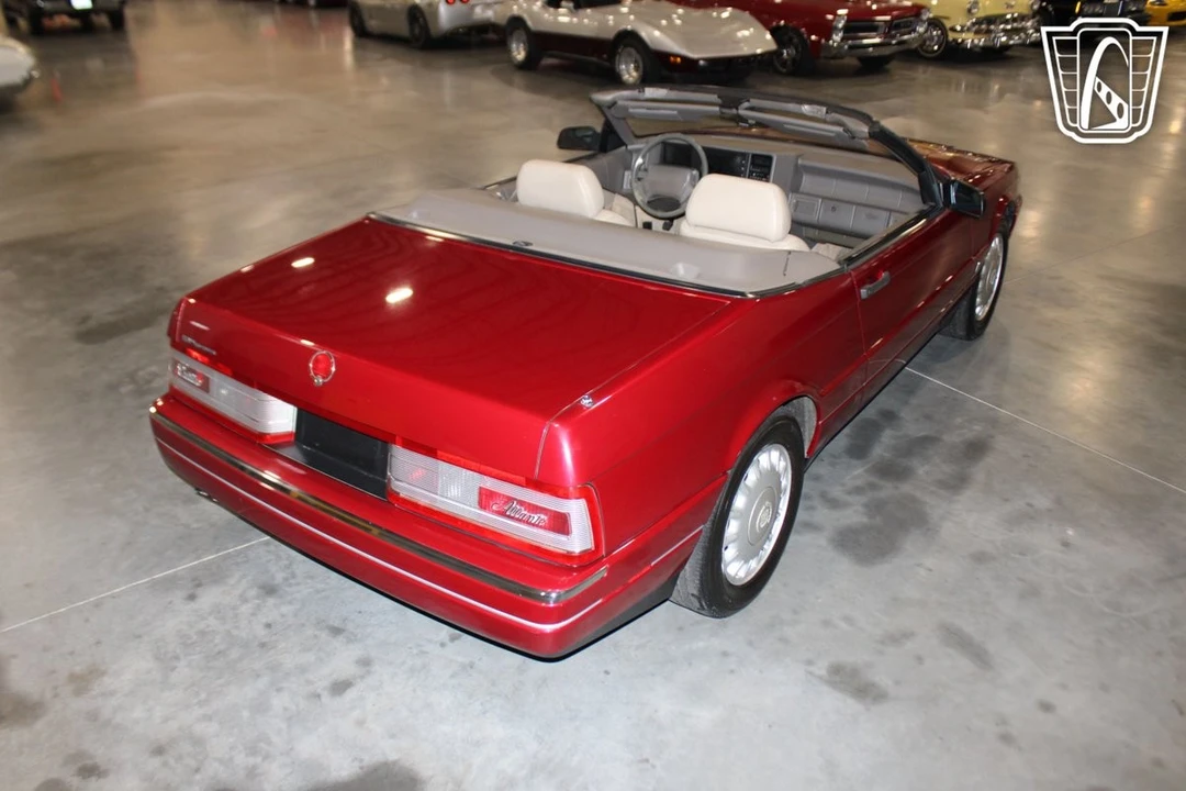 1993 Cadillac Allante - Image 14 of 21