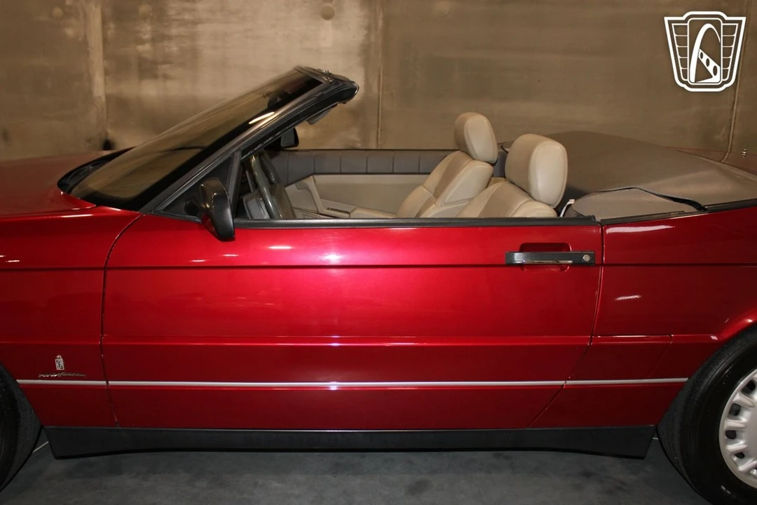 1993 Cadillac Allante - Image 28 of 31