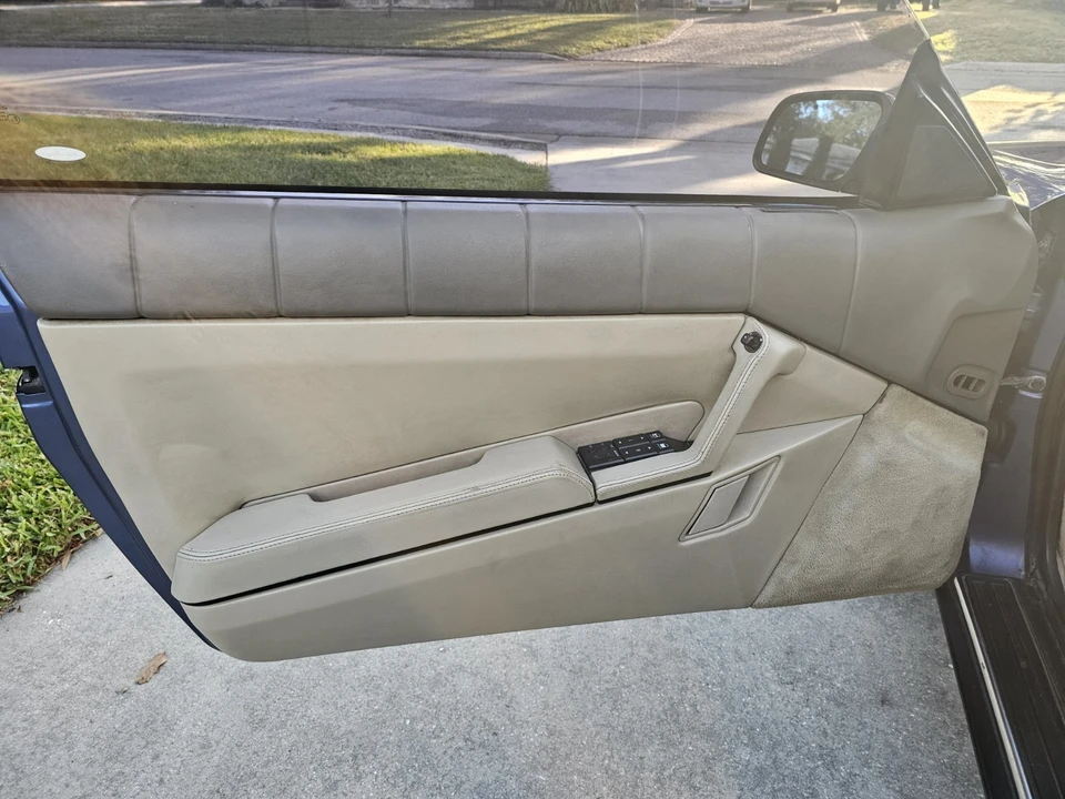 1993 Cadillac Allante - Image 11 of 20