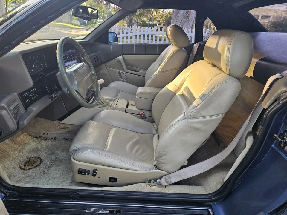 1993 Cadillac Allante - Image 10 of 20