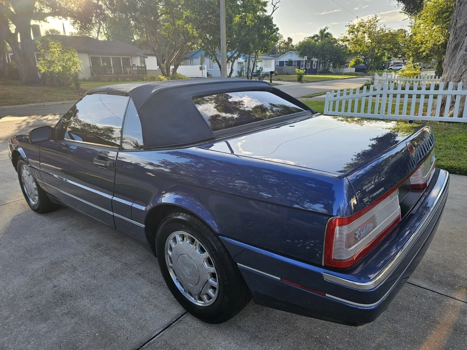 1993 Cadillac Allante - Image 3 of 20