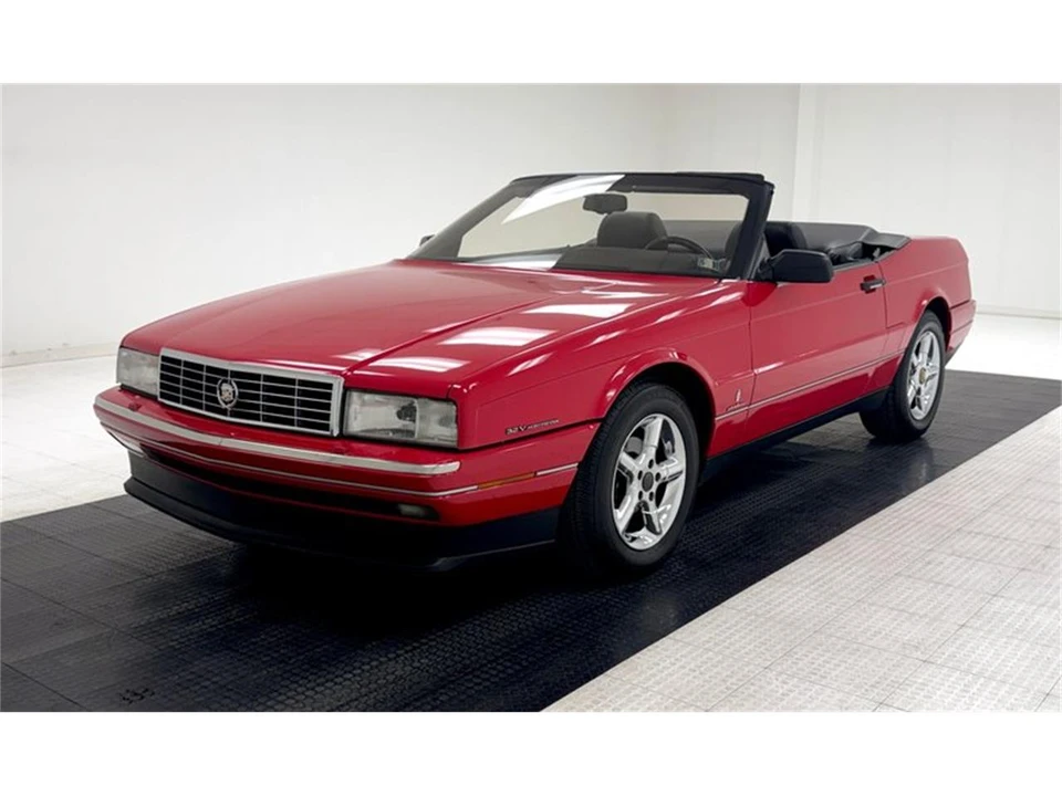 1993 Cadillac Allante - Image 2 of 31