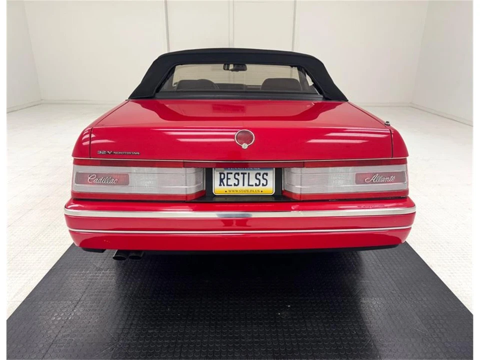 1993 Cadillac Allante - Image 7 of 31