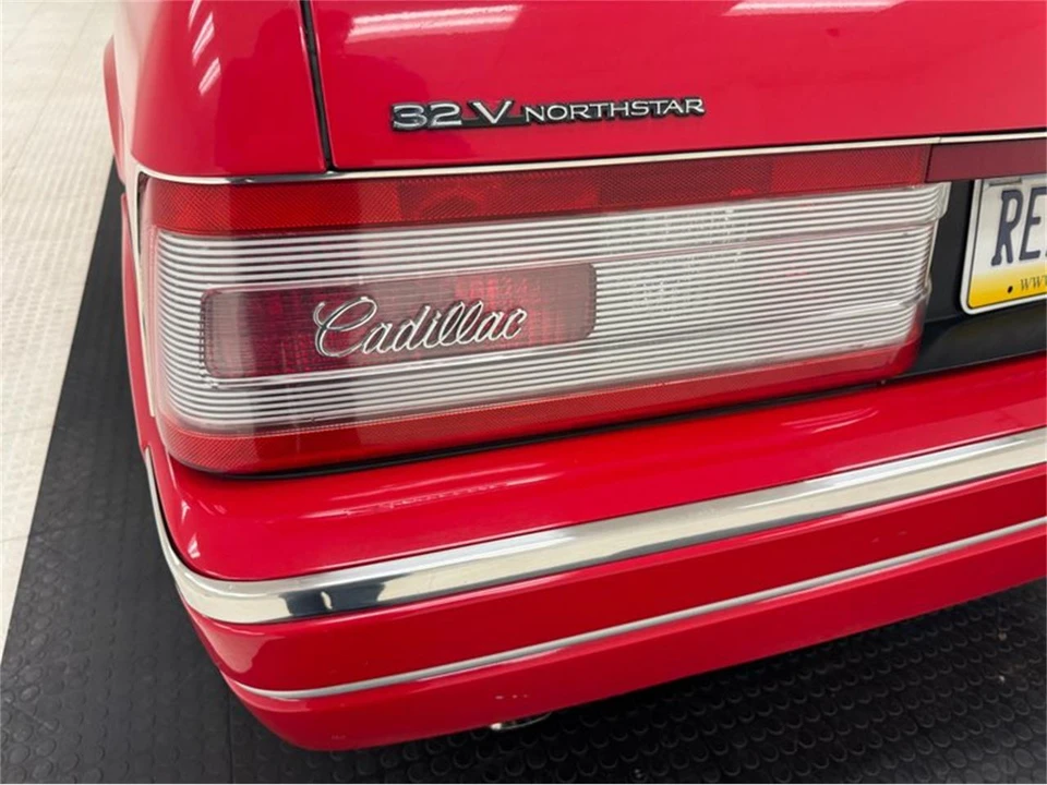 1993 Cadillac Allante - Image 23 of 31