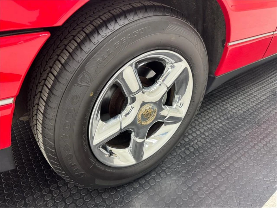 1993 Cadillac Allante - Image 25 of 31