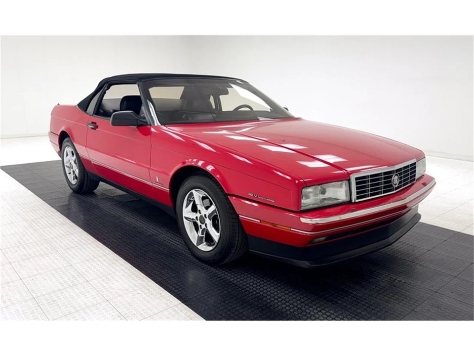 1993 Cadillac Allante - Image 10 of 31