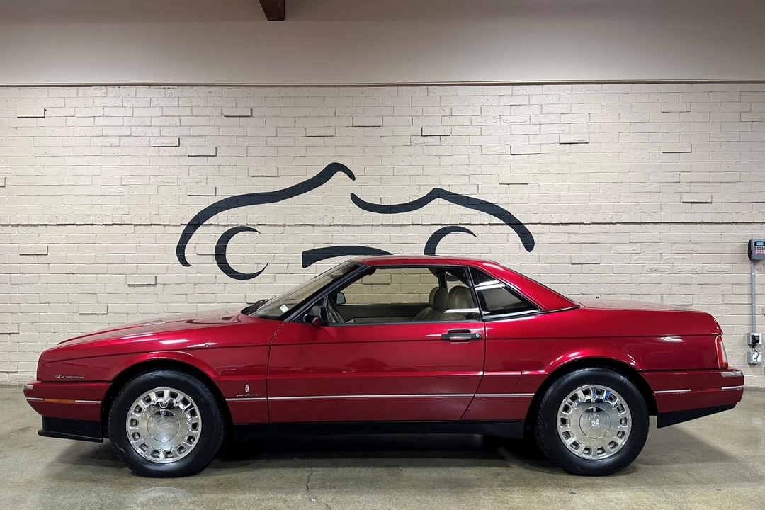 1993 Cadillac Allante - Image 7 of 31