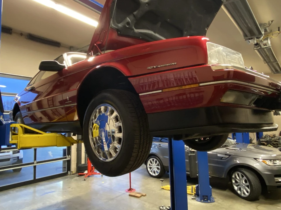 1993 Cadillac Allante - Image 30 of 31