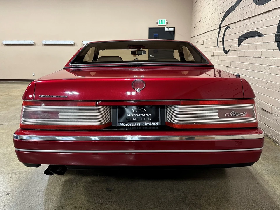 1993 Cadillac Allante - Image 5 of 31
