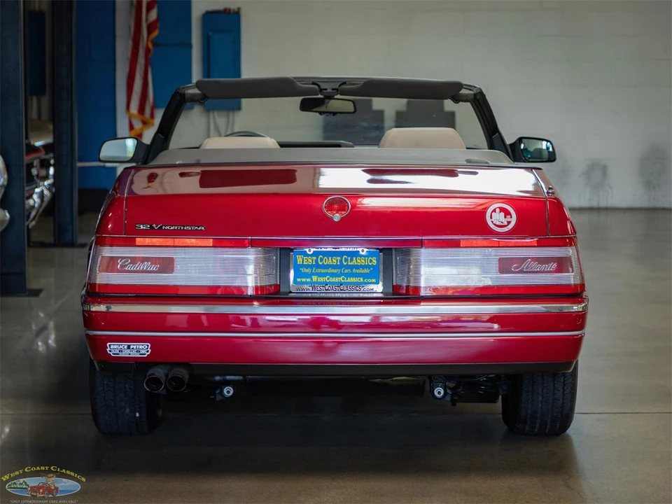 1993 Cadillac Allante - Image 17 of 31