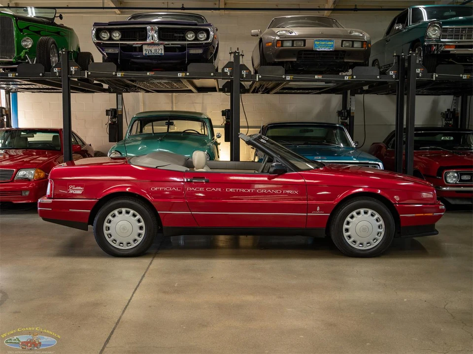 1993 Cadillac Allante - Image 3 of 31