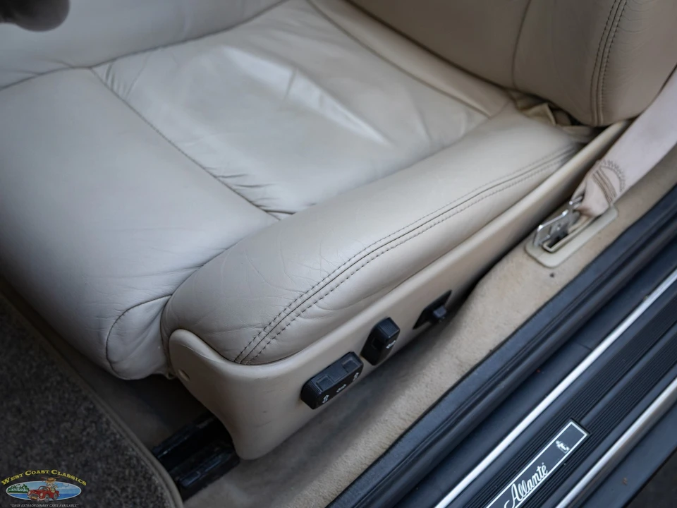 1993 Cadillac Allante - Image 29 of 31