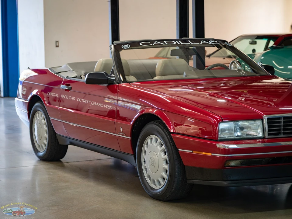 1993 Cadillac Allante - Image 12 of 31