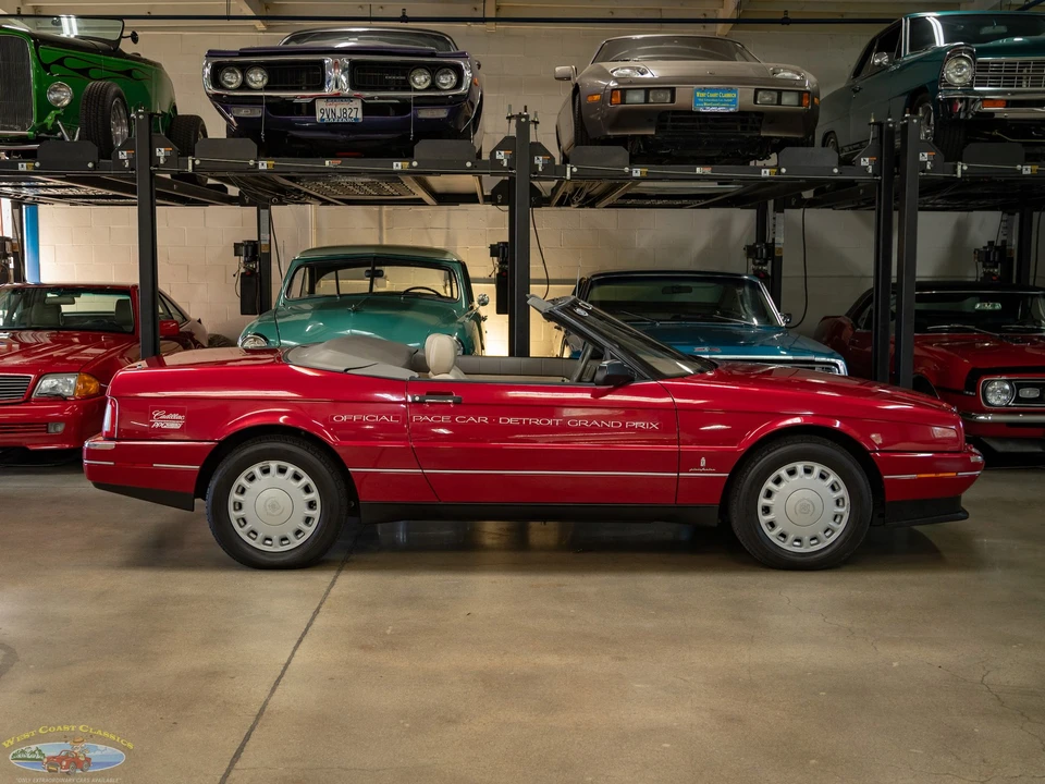 1993 Cadillac Allante - Image 3 of 31