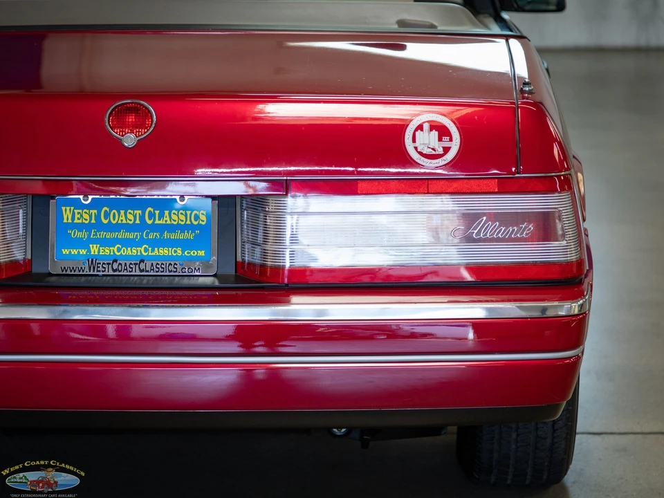 1993 Cadillac Allante - Image 21 of 31
