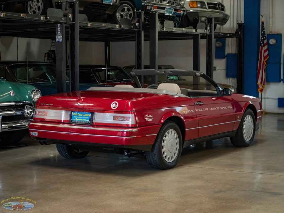 1993 Cadillac Allante - Image 25 of 31
