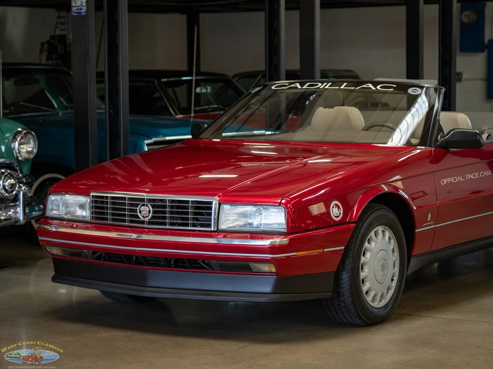 1993 Cadillac Allante - Image 9 of 31