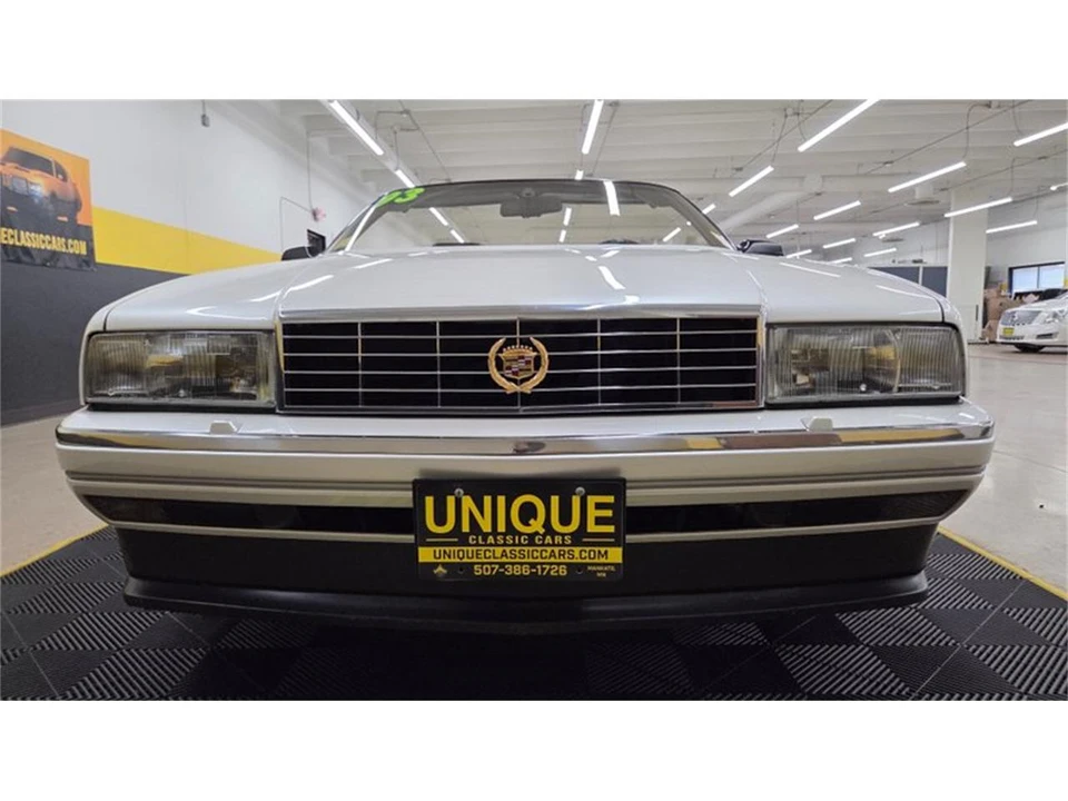 1993 Cadillac Allante - Image 8 of 31