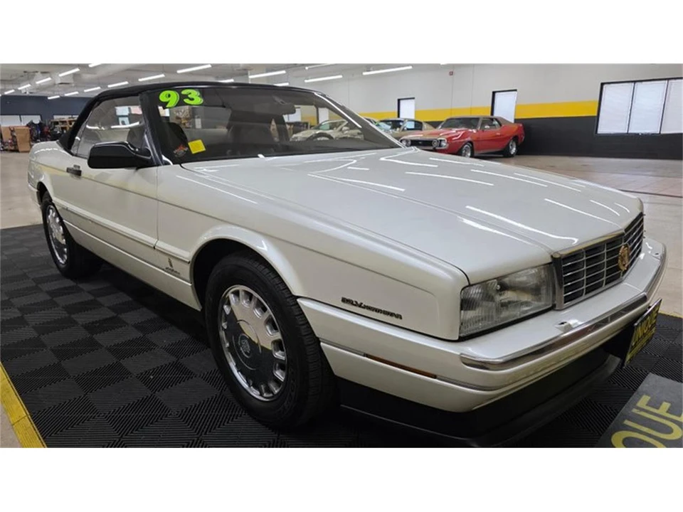 1993 Cadillac Allante - Image 23 of 31