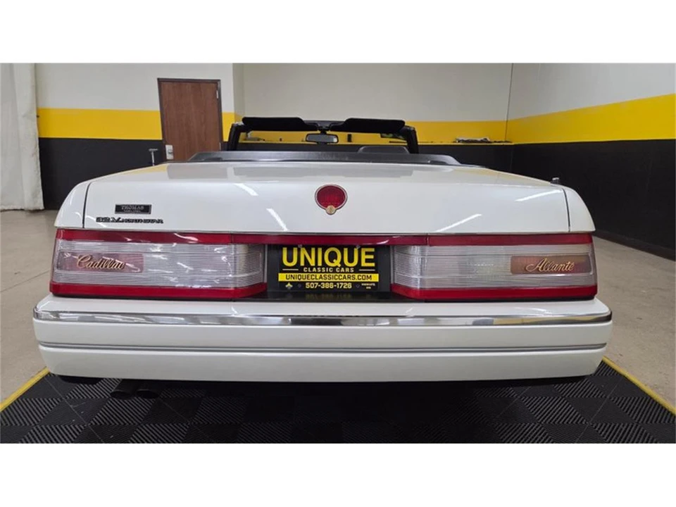 1993 Cadillac Allante - Image 5 of 31