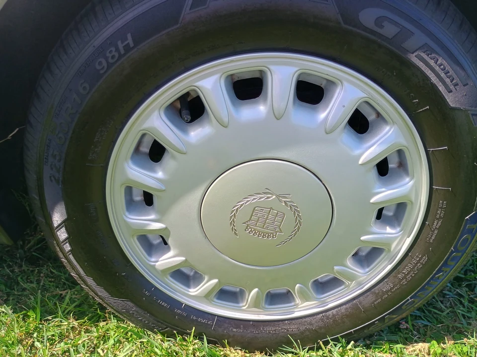 1993 Cadillac Allante - Image 30 of 31
