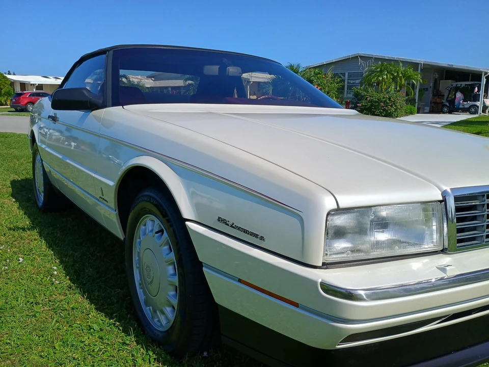 1993 Cadillac Allante - Image 16 of 31