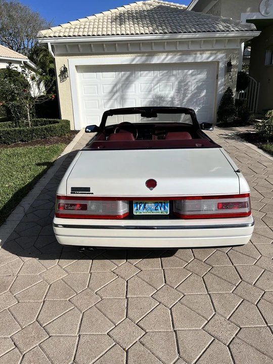 1993 Cadillac Allante - Image 9 of 31
