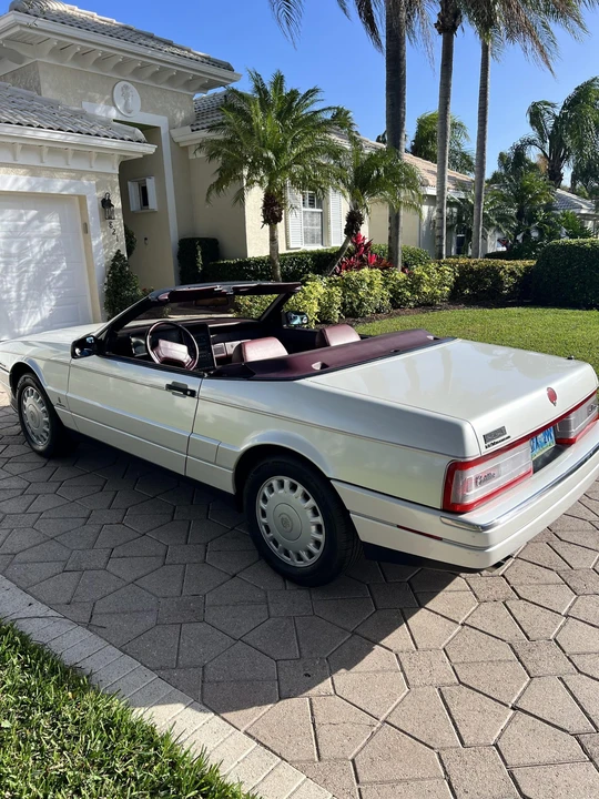 1993 Cadillac Allante - Image 8 of 31