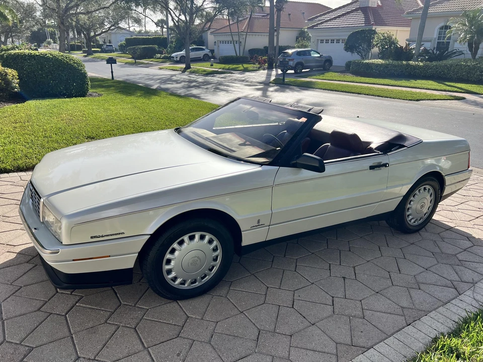 1993 Cadillac Allante - Image 5 of 31
