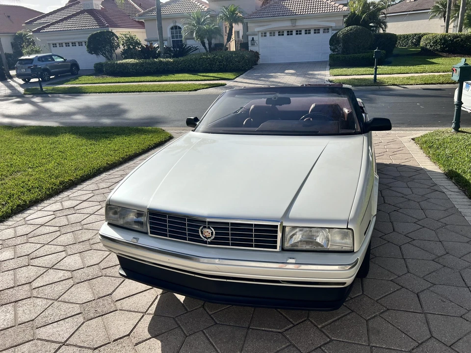 1993 Cadillac Allante - Image 3 of 31