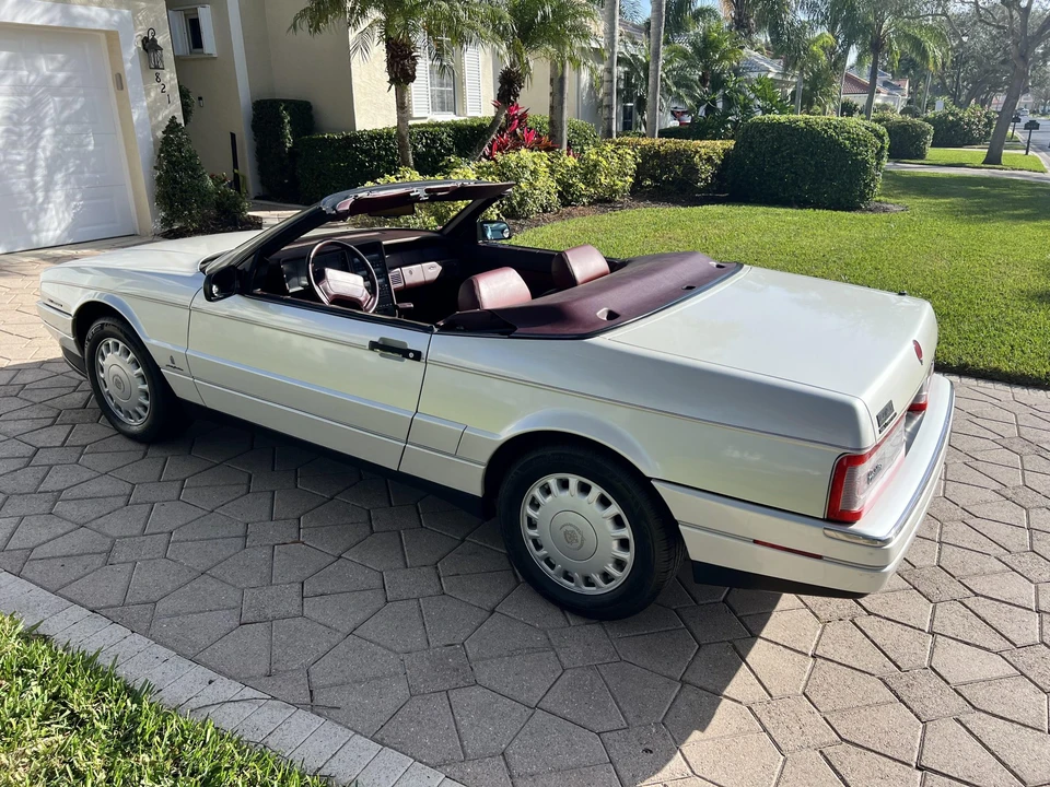 1993 Cadillac Allante - Image 7 of 31