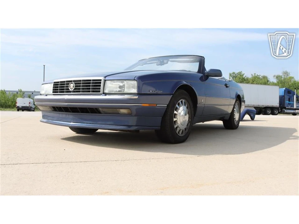 1993 Cadillac Allante - Image 2 of 31