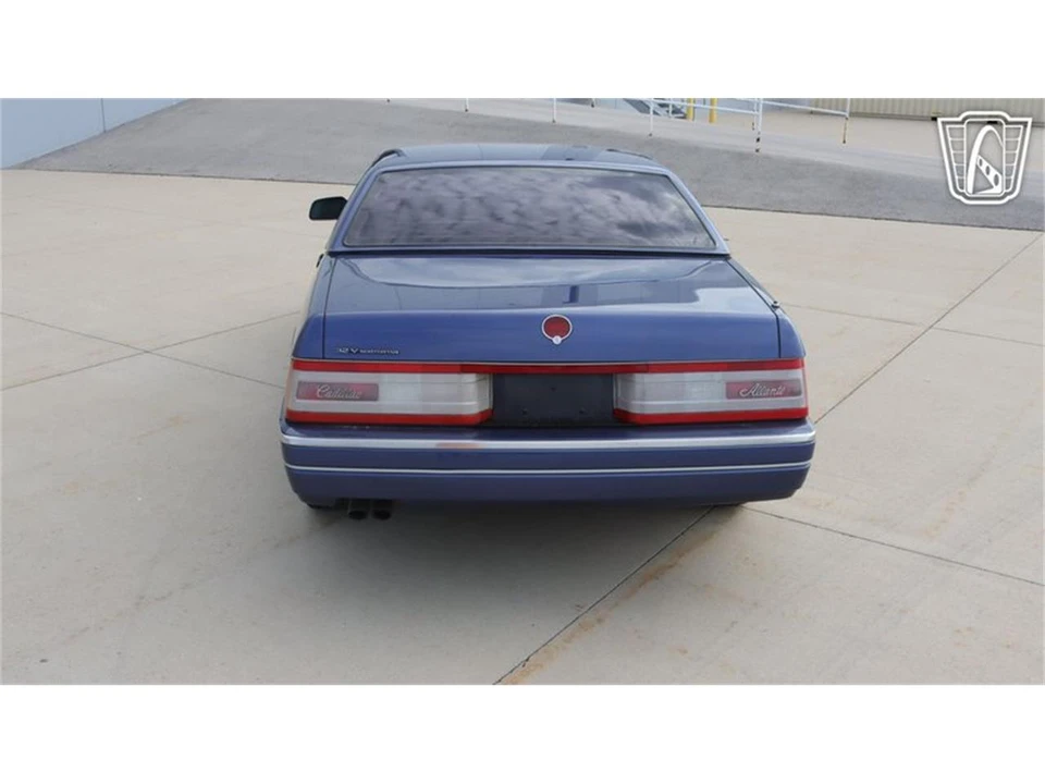 1993 Cadillac Allante - Image 18 of 31