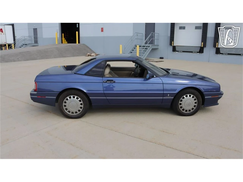 1993 Cadillac Allante - Image 24 of 31