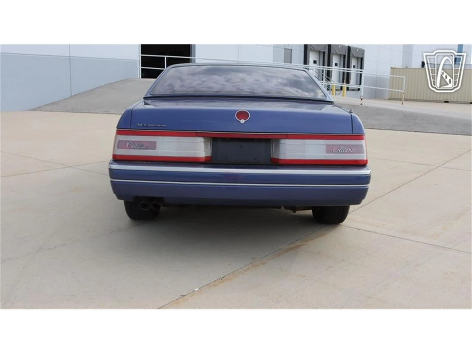 1993 Cadillac Allante - Image 19 of 31