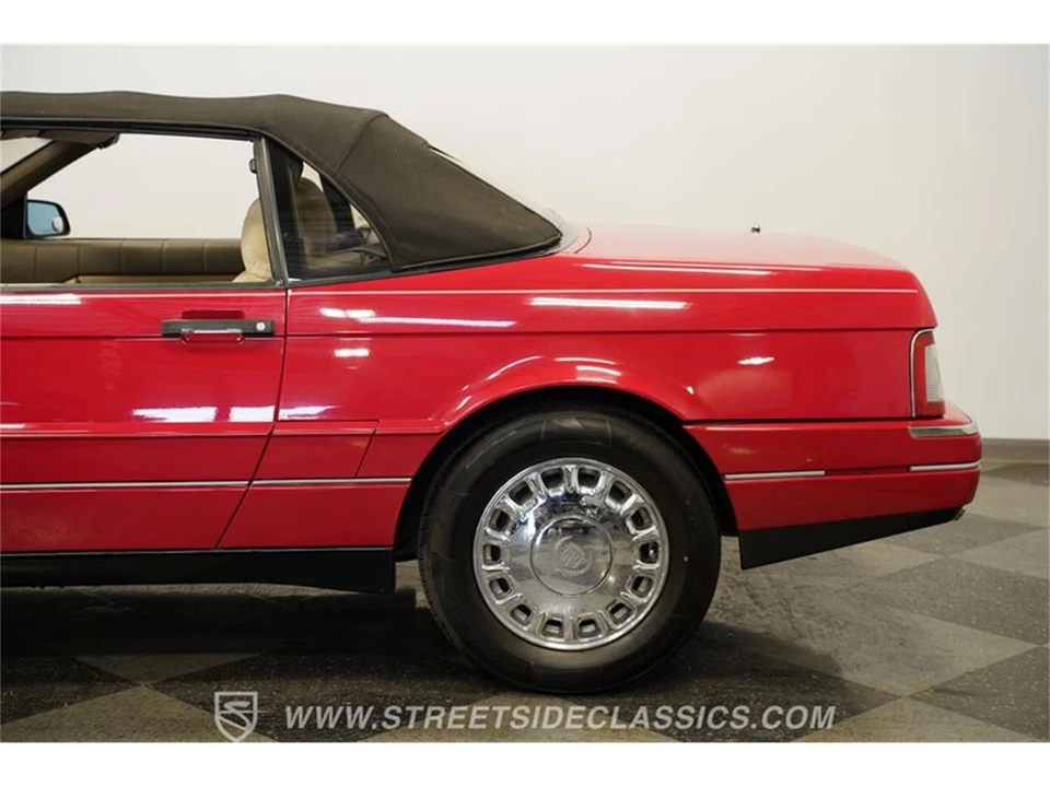 1993 Cadillac Allante - Image 24 of 31