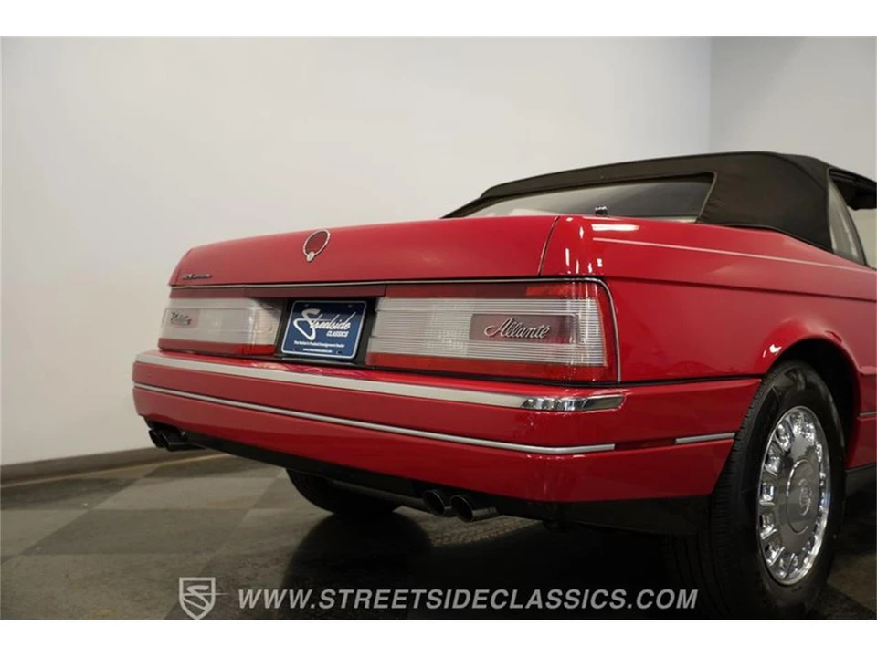1993 Cadillac Allante - Image 30 of 31