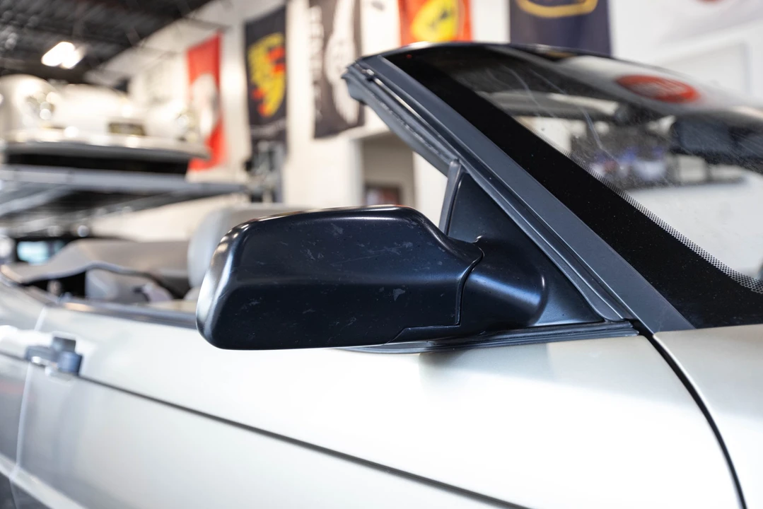 1993 Cadillac Allante - Image 12 of 31