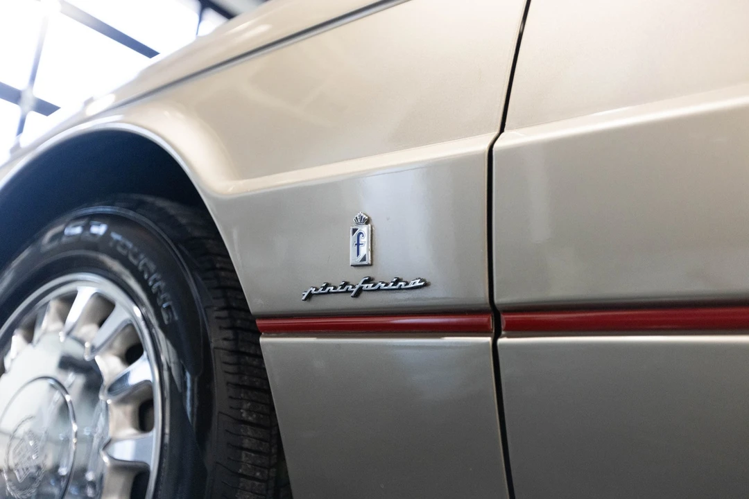 1993 Cadillac Allante - Image 8 of 12