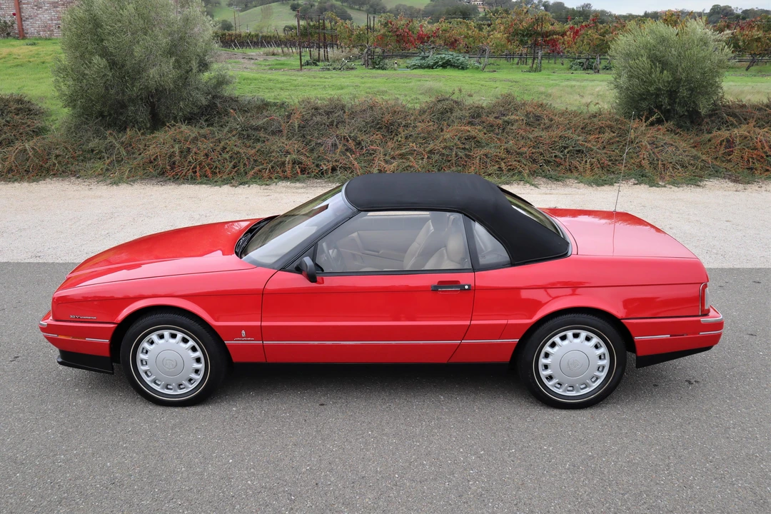 1993 Cadillac Allante - Image 22 of 31