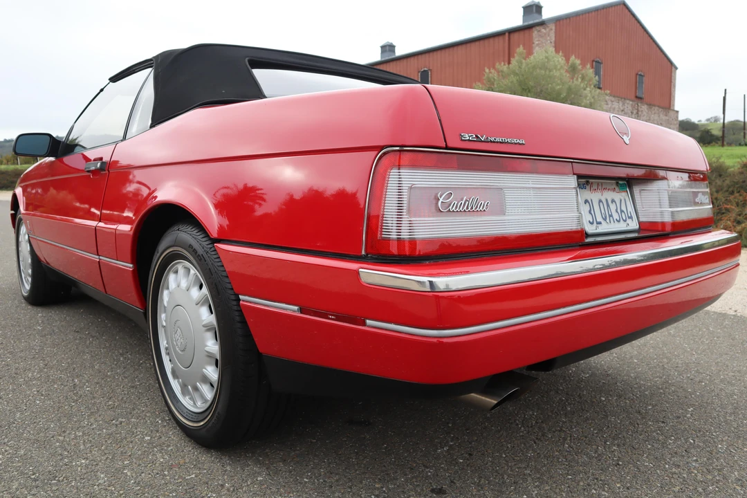 1993 Cadillac Allante - Image 26 of 31