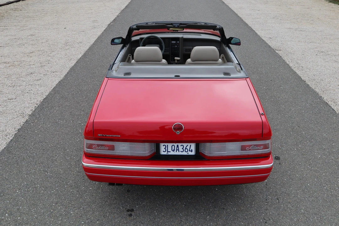 1993 Cadillac Allante - Image 12 of 31