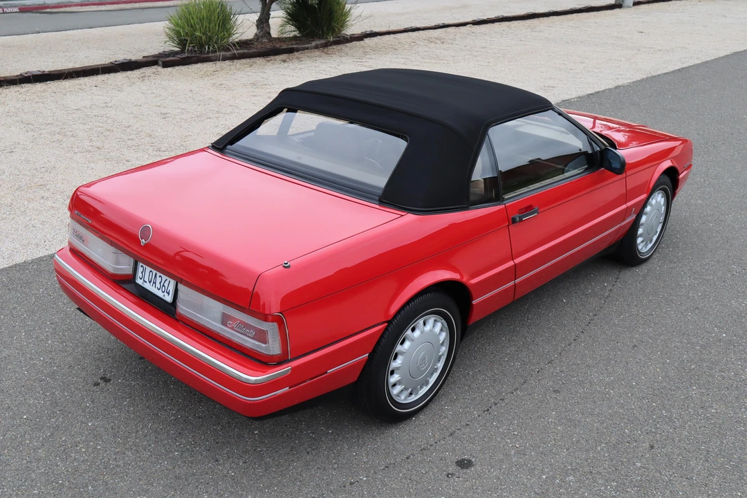 1993 Cadillac Allante - Image 29 of 31