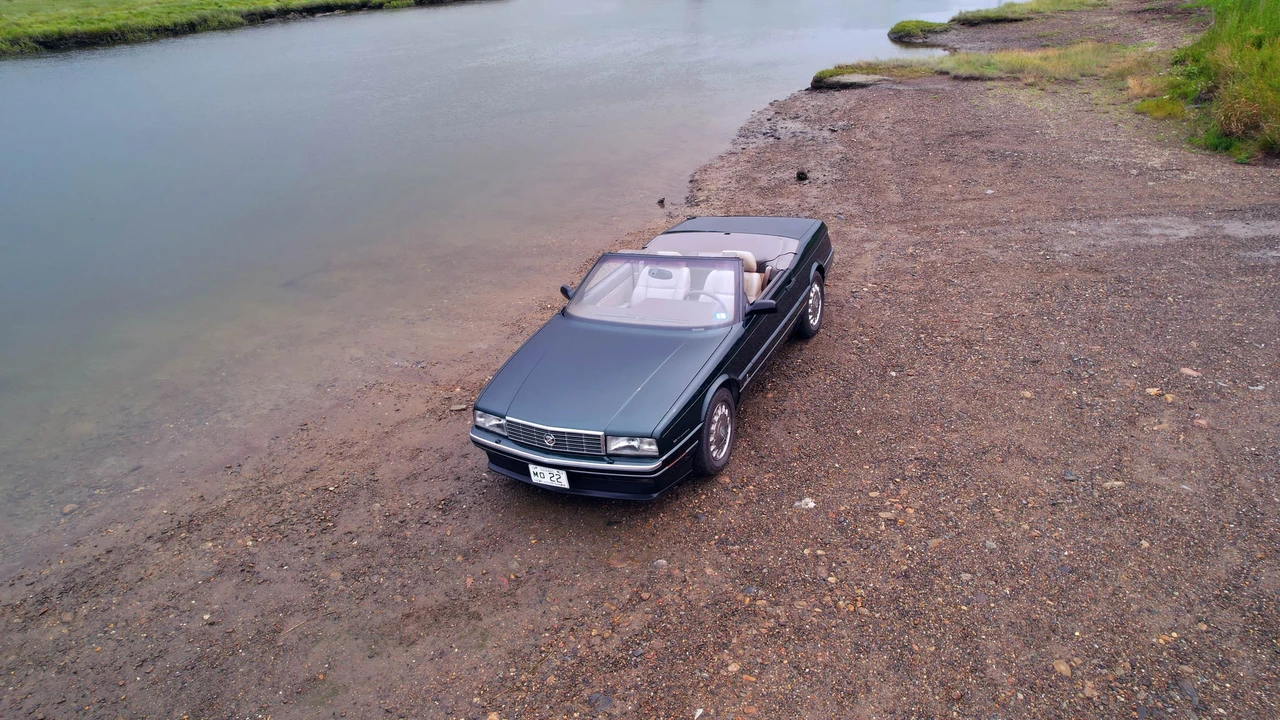 1993 Cadillac Allante - Image 17 of 31