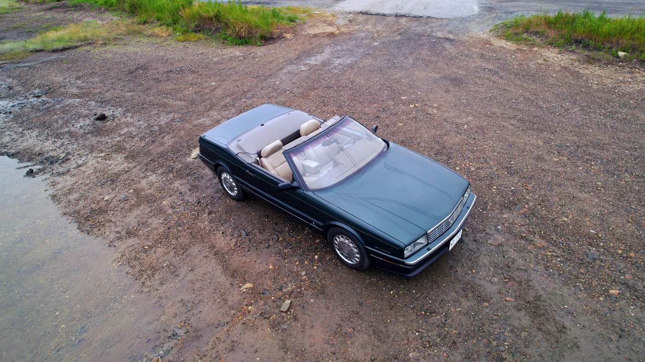 1993 Cadillac Allante - Image 27 of 31