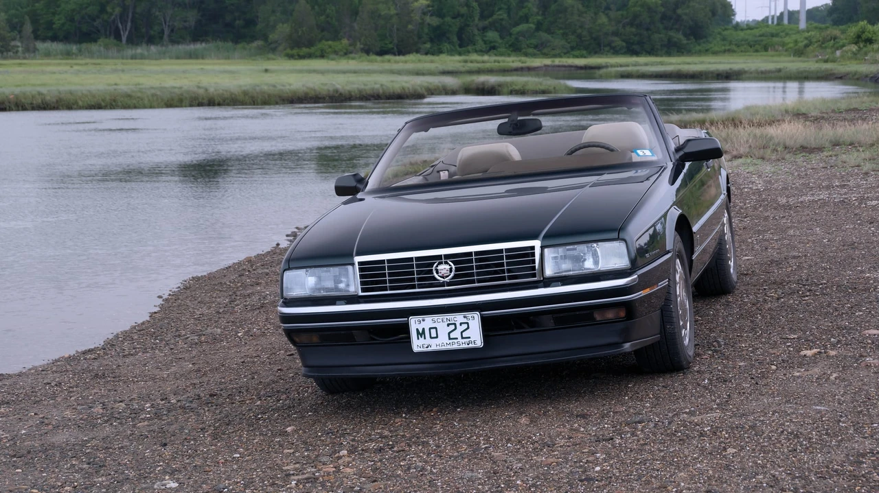 1993 Cadillac Allante - Image 12 of 31