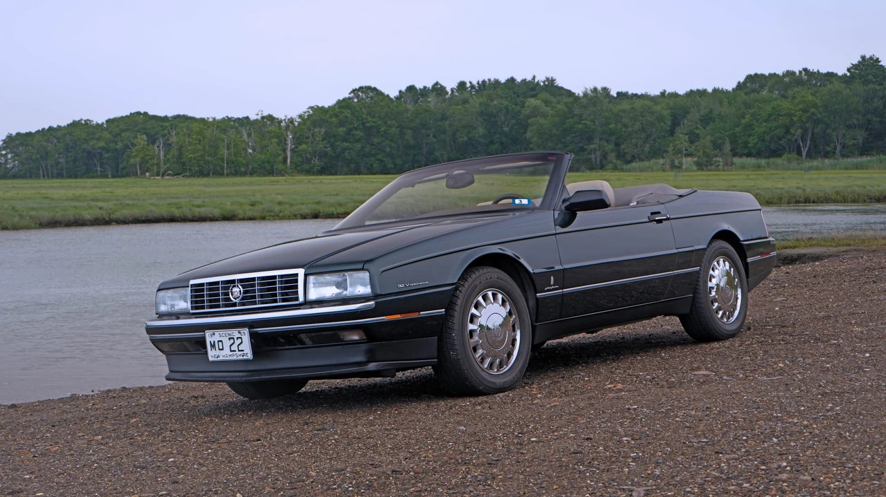 1993 Cadillac Allante - Image 8 of 31