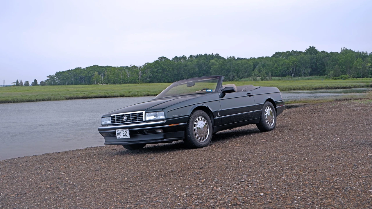 1993 Cadillac Allante - Image 14 of 31